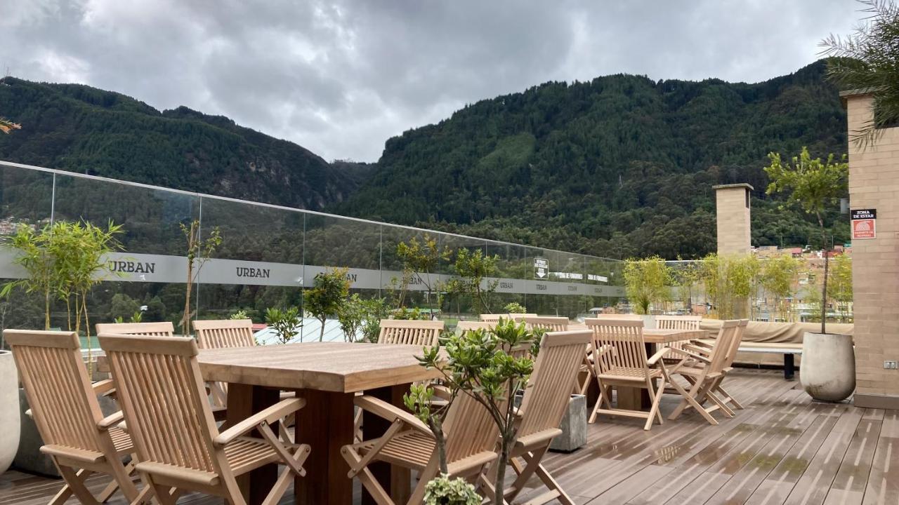 En Bogotá - Apartamento Amoblado Centro Internacional Appartamento Esterno foto