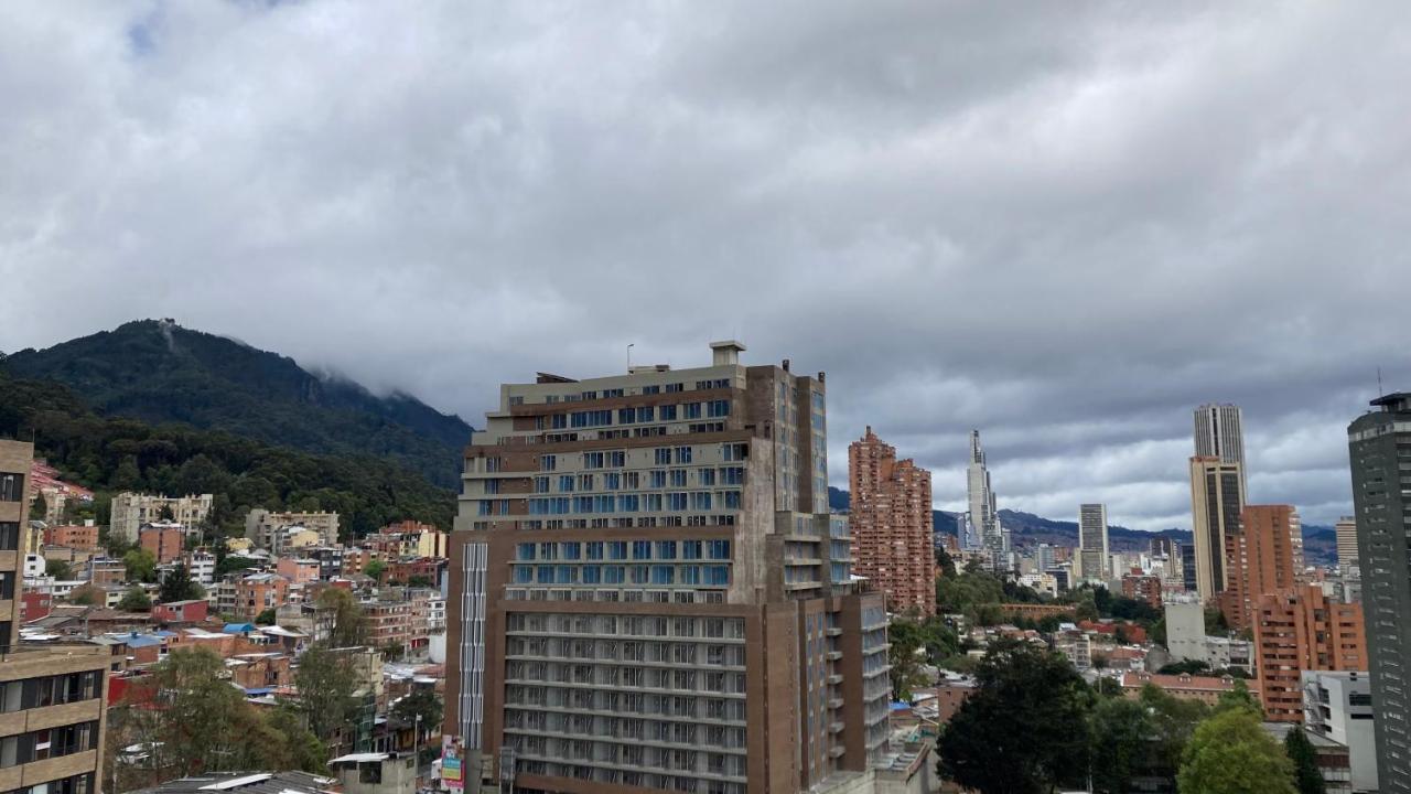 En Bogotá - Apartamento Amoblado Centro Internacional Appartamento Esterno foto