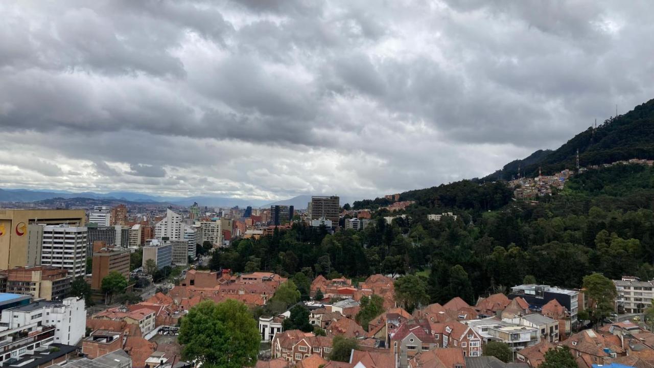 En Bogotá - Apartamento Amoblado Centro Internacional Appartamento Esterno foto